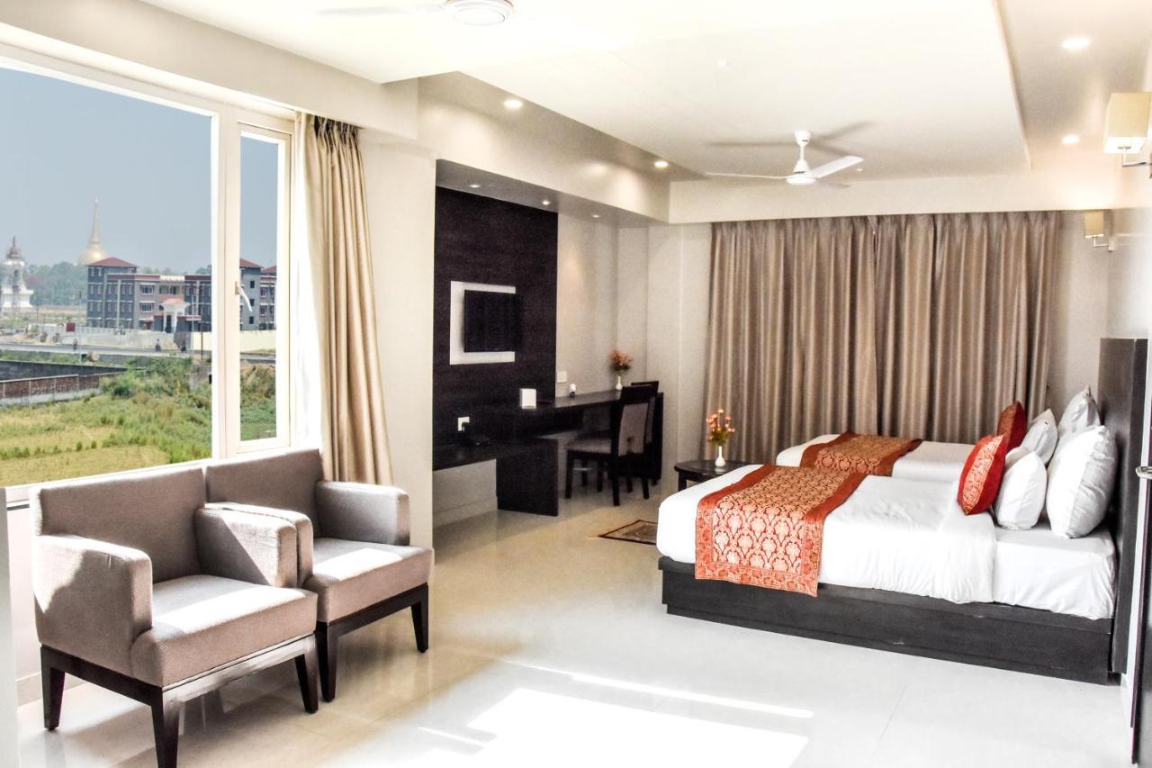 Hotel Platinum Shravasti Katra  Exterior photo